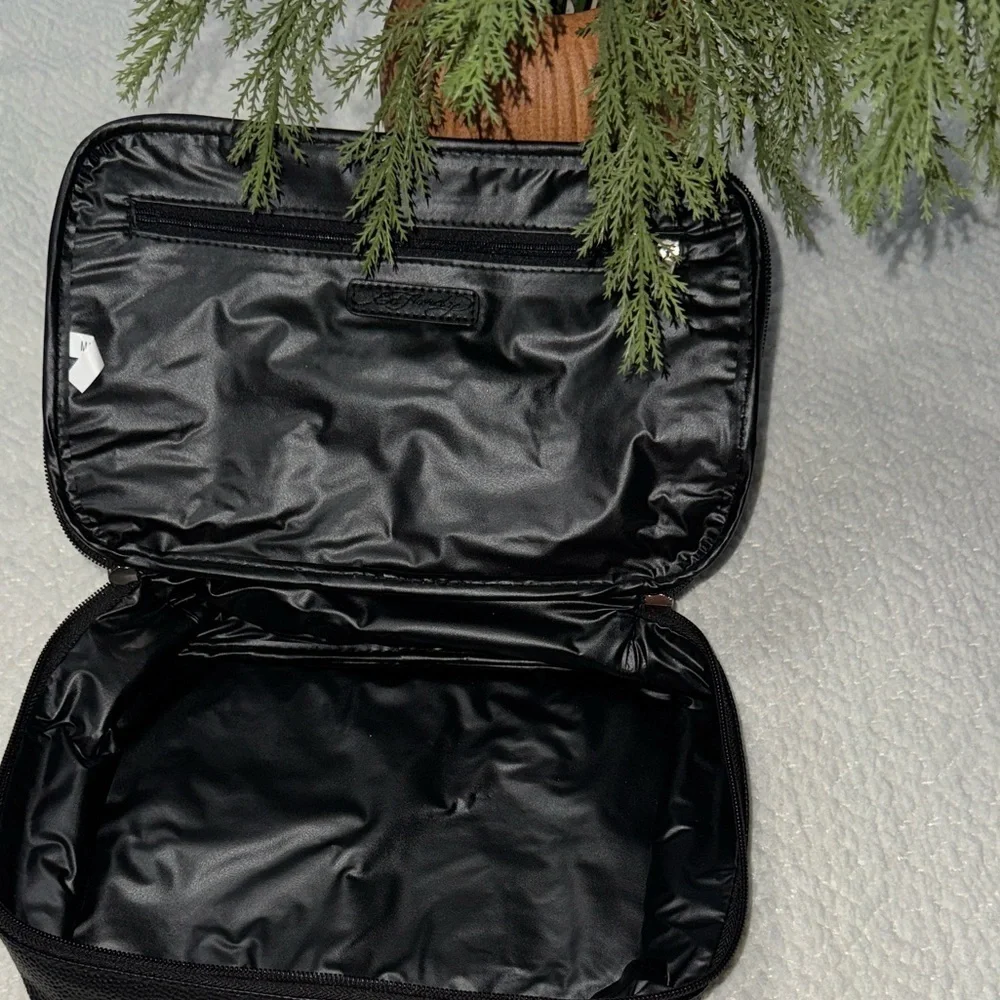 NWOT Ed Hardy Black Travel Pouch